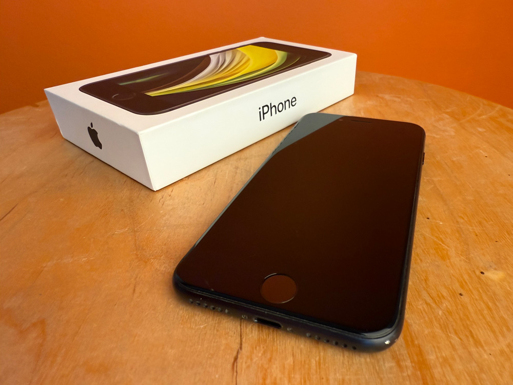 iPhone-web-SE